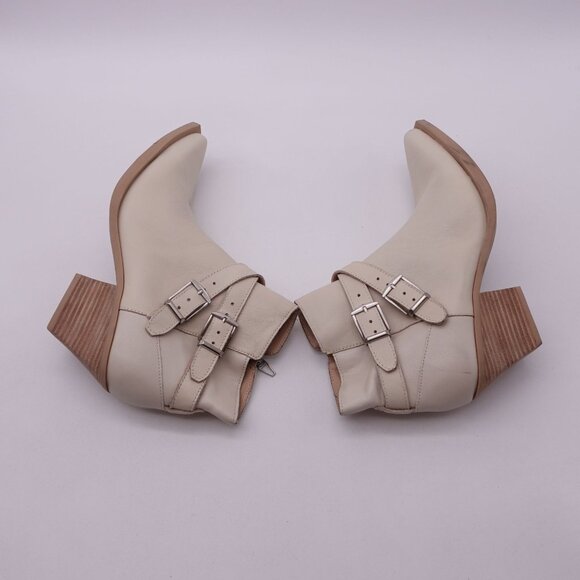 Dolce Vita Women's Ramone Leather Western Ankle Boots Cream Size 8 Pointed Toe - Picture 3 of 11